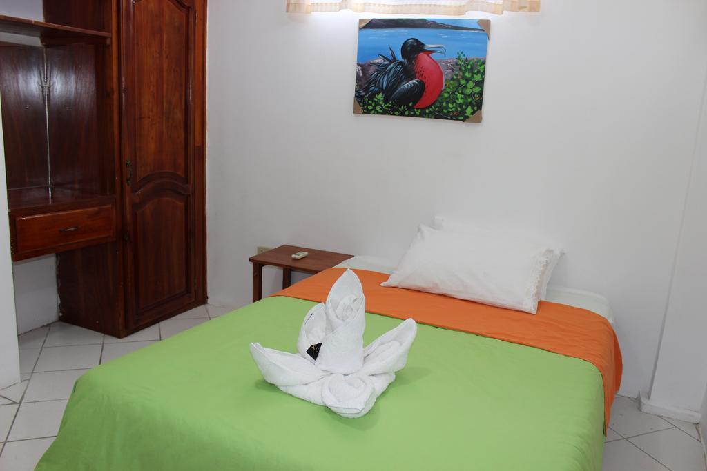 The Island Home Puerto Ayora  Εξωτερικό φωτογραφία