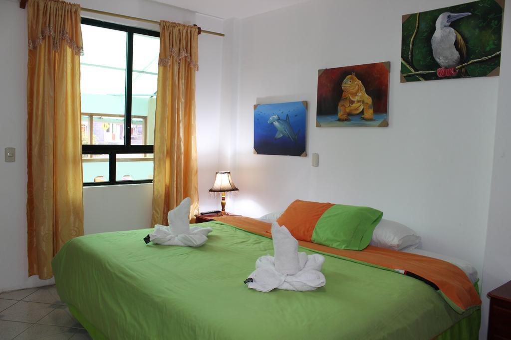 The Island Home Puerto Ayora  Εξωτερικό φωτογραφία