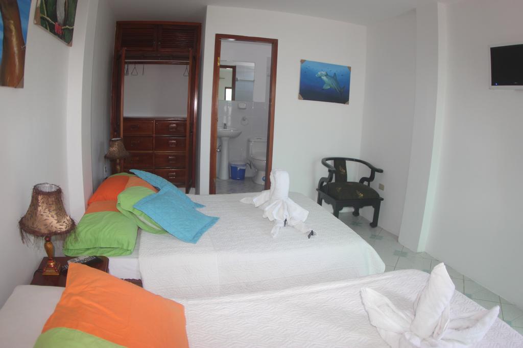The Island Home Puerto Ayora  Εξωτερικό φωτογραφία