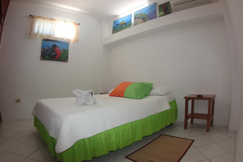 The Island Home Puerto Ayora  Εξωτερικό φωτογραφία